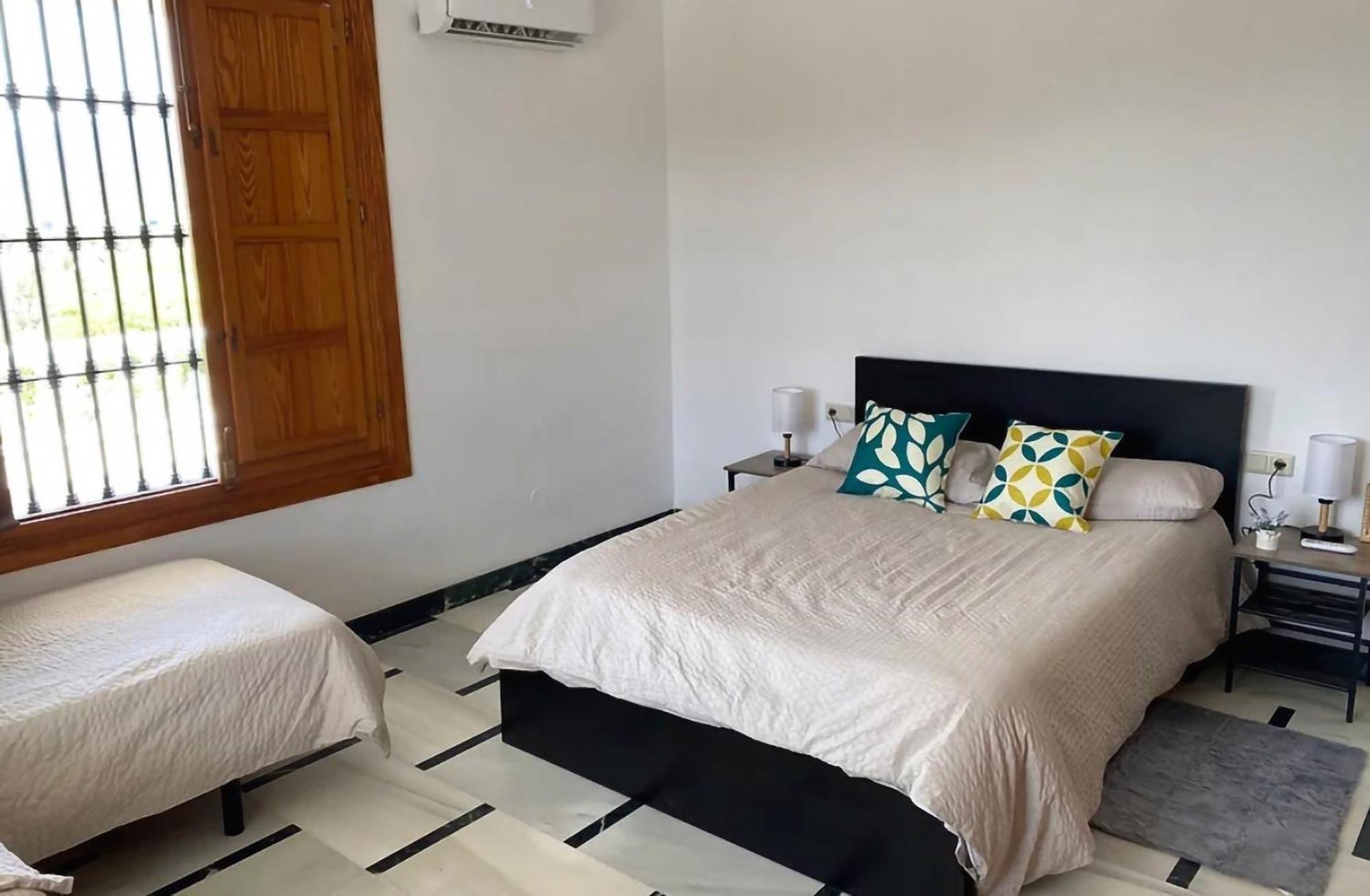 Cuartos Y Desayunos Hacienda Los Olivos Alora Luaran gambar